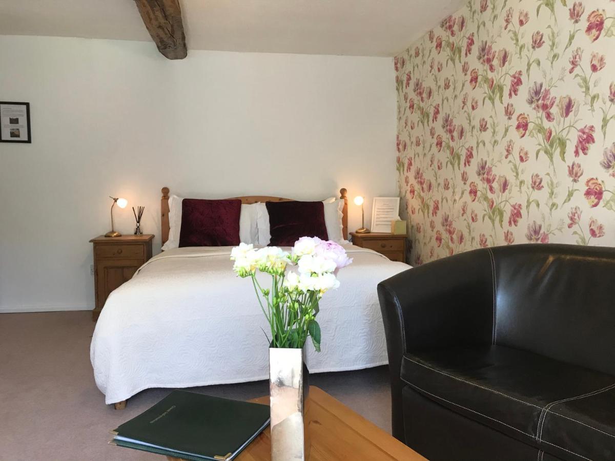 Ty Mawr Country & Restaurant